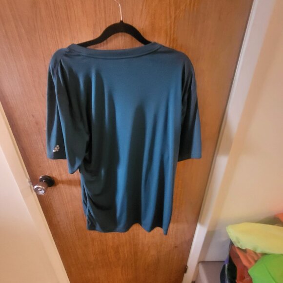 lightly used shirts and some I never wore ever - Picture 9 of 16